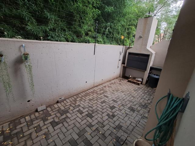 2 Bedroom Apartment / Flat To Rent in Potchefstroom Central
