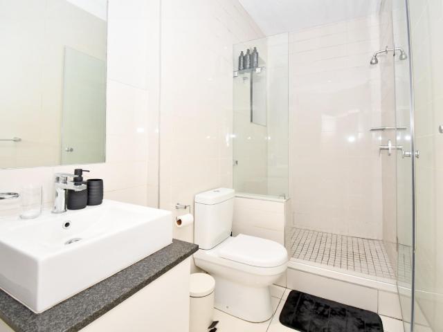 2 Bedroom Apartment / Flat To Rent in Rivonia