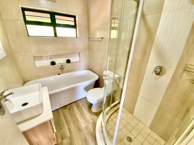2 Bedroom Apartment / Flat To Rent in Roodeplaat