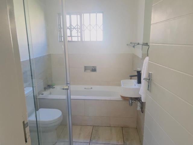 2 Bedroom Apartment / Flat To Rent in Sagewood