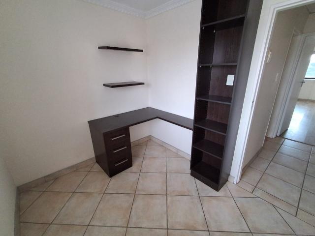 2 Bedroom Apartment / Flat To Rent in South End