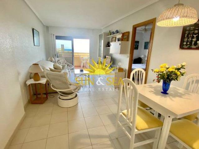 2 bedroom apartment for rent on the beachfront in Dehesa de Campoamor