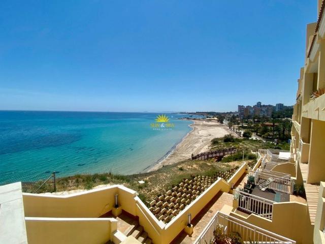 2 bedroom apartment for rent on the beachfront in Dehesa de Campoamor