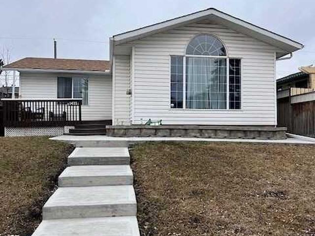 2 Bedroom Apartment for Rent at 1435 42 St Ne, Calgary, AB T2A 3L3 Marlborough