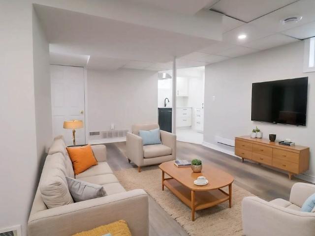 2 Bedroom Apartment for Rent at 161 Louth St, St. Catharines, ON L2S 2R4 Western Hill