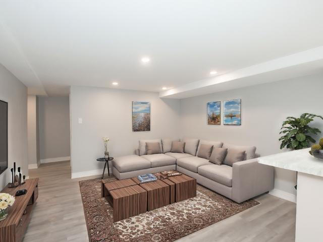 2 Bedroom Apartment for Rent at 170 Southworth St N, Welland, ON L3B 1Z5