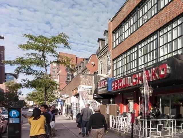 2 Bedroom Apartment for Rent at 1822 Rue Sainte Catherine O, Montréal, QC H3H 1M1