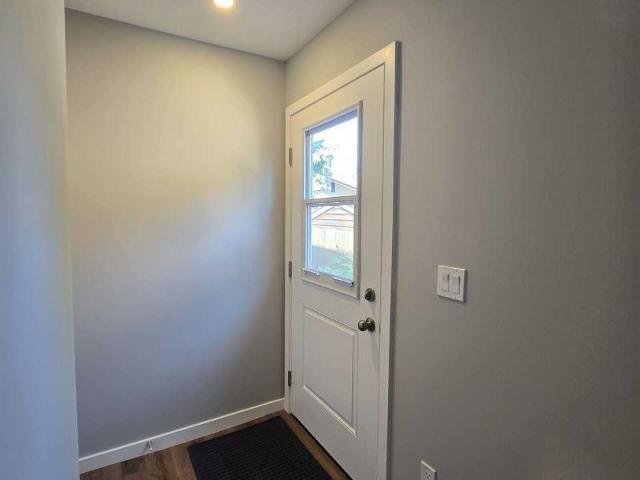 2 Bedroom Apartment for Rent at 100 Berkley Rise Nw, Calgary, AB T3K 1A5 Beddington Heights