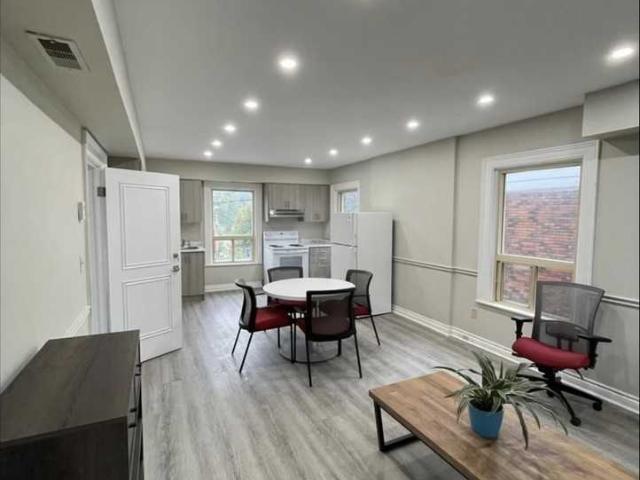 2 Bedroom Apartment for Rent at 1051 Main St E, Hamilton, ON L8M 1N5 Crown Point West