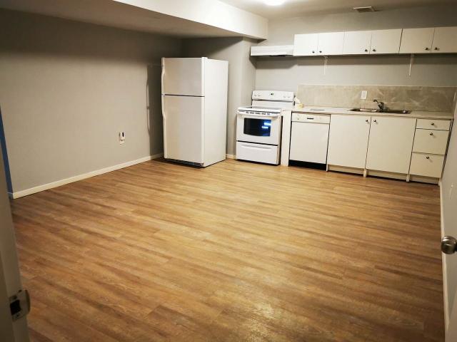 2 Bedroom Apartment for Rent at 11033 135 St Nw, Edmonton, AB T5M 1K6 North Glenora