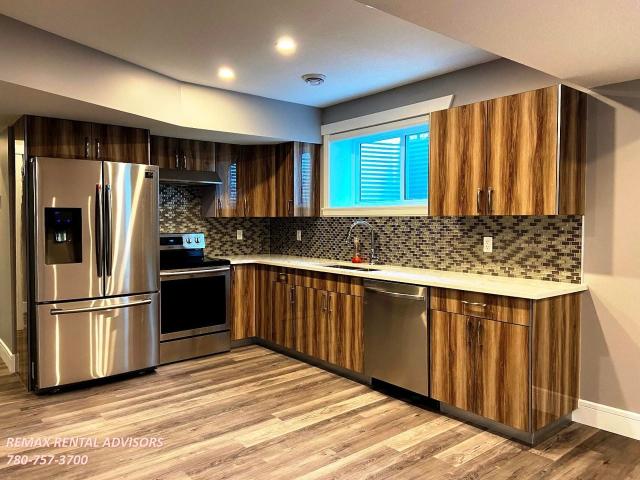 2 Bedroom Apartment for Rent at 11434 79 Ave Nw, Edmonton, AB T6G 0P6 McKernan