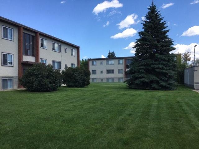 2 Bedroom Apartment for Rent at 11615 113 Ave Nw, Edmonton, AB T5G 0J7 Prince Rupert