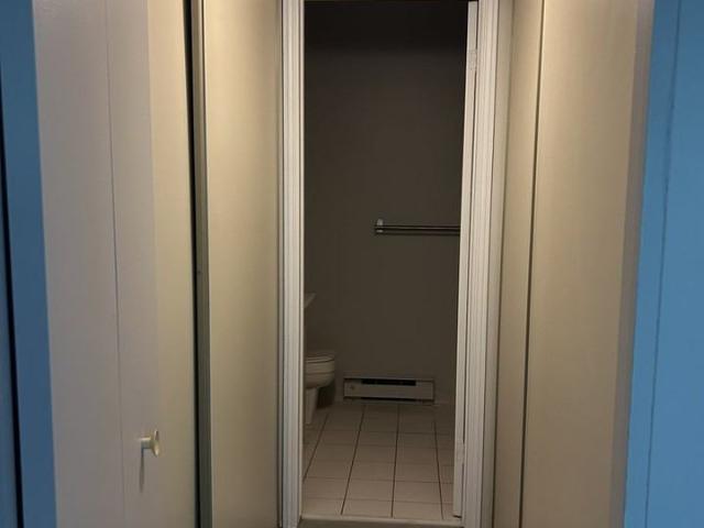 2 Bedroom Apartment for Rent at 118 New Orchard Ave N, Ottawa, ON K2B 5E7 Woodroffe North