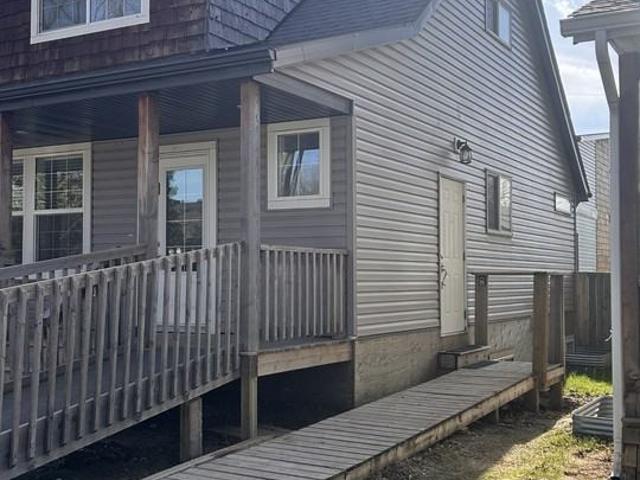 2 Bedroom Apartment for Rent at 12224 60 St Nw, Edmonton, AB T5W 3Z9 Montrose