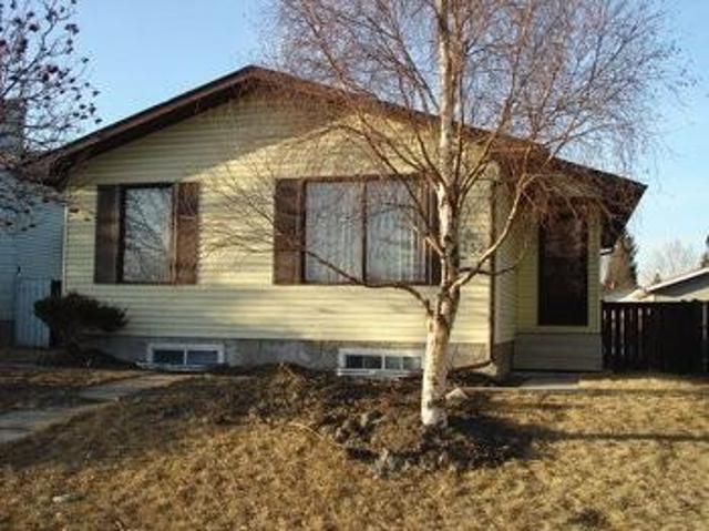 2 Bedroom Apartment for Rent at 132 Pinetree Rd Ne, Calgary, AB T1Y 1K2 The Properties