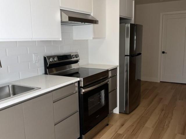 2 Bedroom Apartment for Rent at 2826 Windrum Ave, Coquitlam, BC V3B 6B8 Eagle Ridge