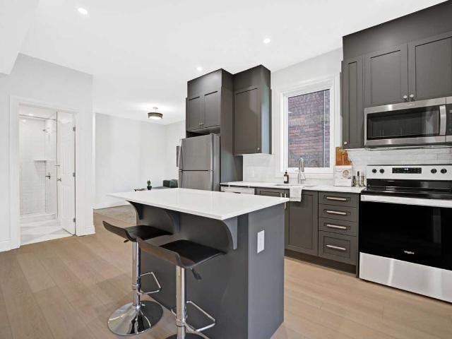 2 Bedroom Apartment for Rent at 286 Arlington Ave, Ottawa, ON K1R 5T2 Centretown
