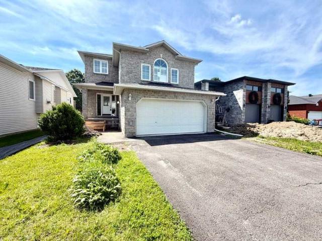 2 Bedroom Apartment for Rent at 291 Stiver St, Russell, ON K4R 1G8
