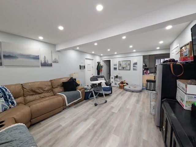 2 Bedroom Apartment for Rent at 20 Mildred Ave, St. Catharines, ON L2R 6H8 York Haig