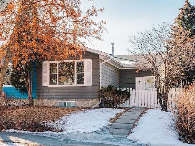 2 Bedroom Apartment for Rent at 223 Queensland Pl Se, Calgary, AB T2J 4E1 Queensland