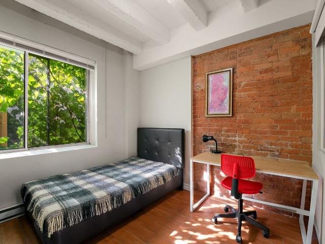 2 Bedroom Apartment for Rent at 3530 Rue Durocher #5B, Montréal, QC H2X 2E5 Milton Parc