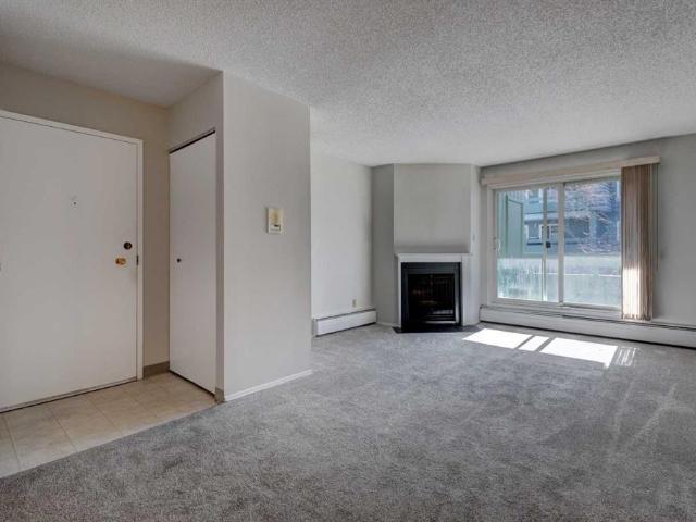 2 Bedroom Apartment for Rent at 315 Southampton Dr Sw, Calgary, AB T2W 2T6 Southwood