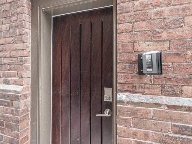 2 Bedroom Apartment for Rent at 46 Wells St, Toronto, ON M5R 1P2 The Annex