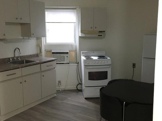 2 Bedroom Apartment for Rent at 551 Bloor St W, Toronto, ON M5S 1Y6 South Annex