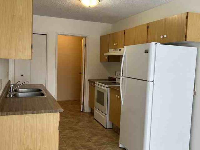 2 Bedroom Apartment for Rent at 5202 61 Ave, Olds, AB T4H 1L3