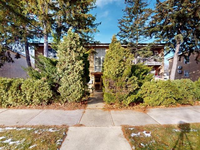 2 Bedroom Apartment for Rent at 52 Waniska Ave, Toronto, ON M8Y 1P9 Stonegate Queensway