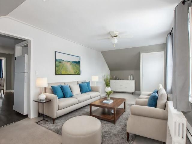 2 Bedroom Apartment for Rent at 5374 Huron St, Niagara Falls, ON L2E 2K4