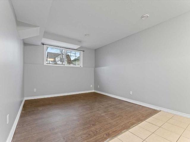 2 Bedroom Apartment for Rent at 9538 9538 109 Ave Nw, Edmonton, AB T5H 1C7 McCauley