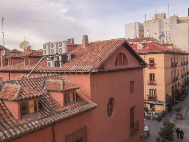 2 bedroom apartment for rent in Madrid center