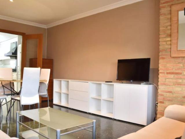 2 bedroom apartment for rent in Mestalla, Valencia