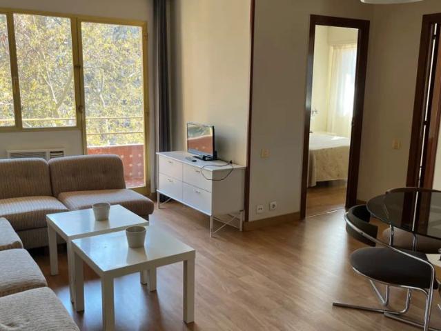 2 bedroom apartment for rent in Nueva España, Madrid
