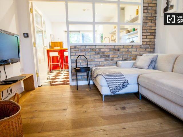 2 bedroom apartment for rent in North Inner City, Dublin