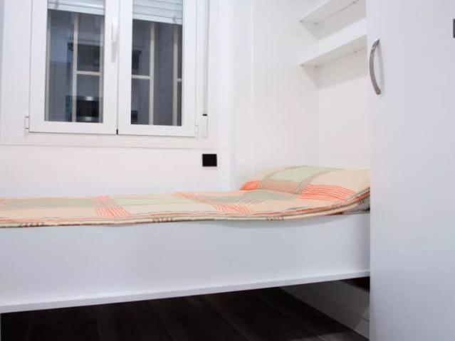 2 bedroom apartment for rent in Atocha, Madrid