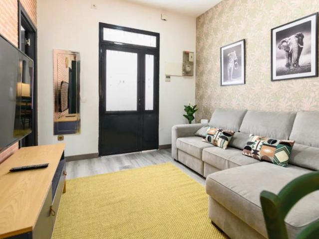 2 bedroom apartment for rent in Almenara, all bills included