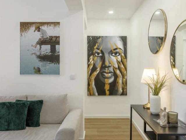 2 bedroom apartment for rent in Amadora, bills included