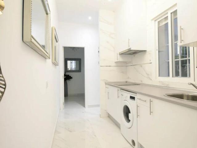 2 bedroom apartment for rent in Bellas Vistas
