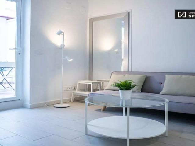 2 bedroom apartment for rent in Benicalap