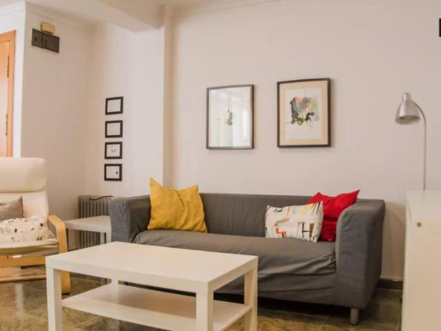 2 bedroom apartment for rent in Benicalap