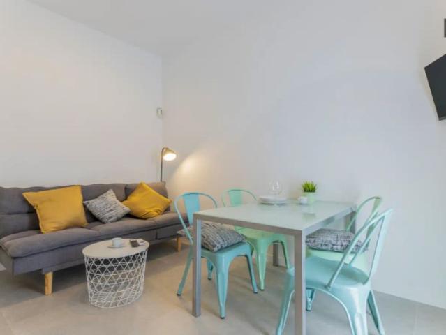 2 bedroom apartment for rent in Benicalap, Valencia