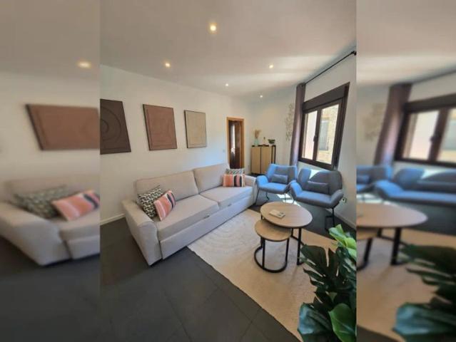2 bedroom apartment for rent in Cuatro Caminos