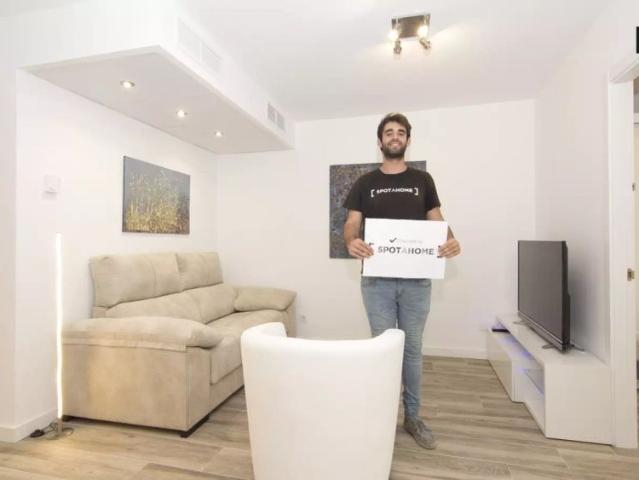 2 bedroom apartment for rent in Ciudad Universitaria with all bills included