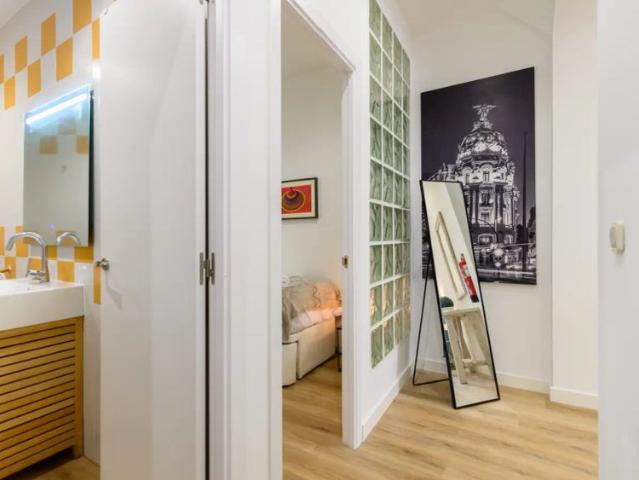 2 bedroom apartment for rent in Cortes, bills included