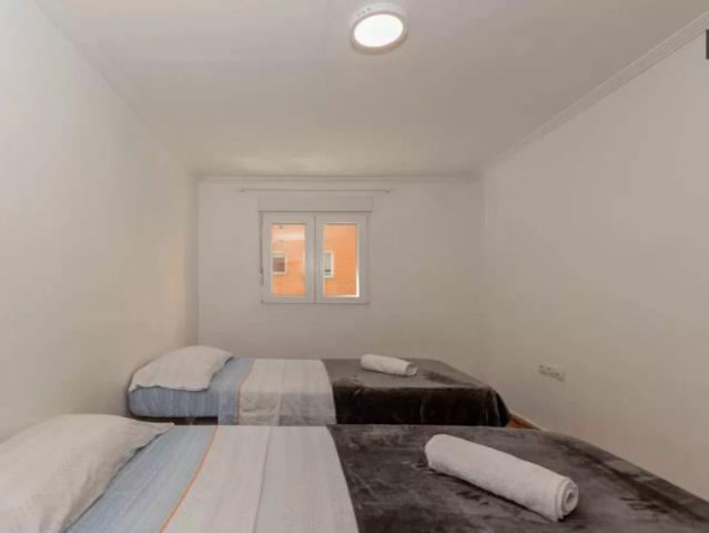 2 bedroom apartment for rent in El Grau, perfect for professionals or students