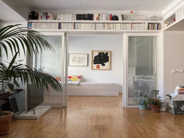 2 bedroom apartment for rent in El Poble Sec, bills included