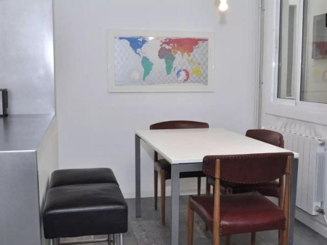 2 bedroom apartment for rent in El Raval, bills included