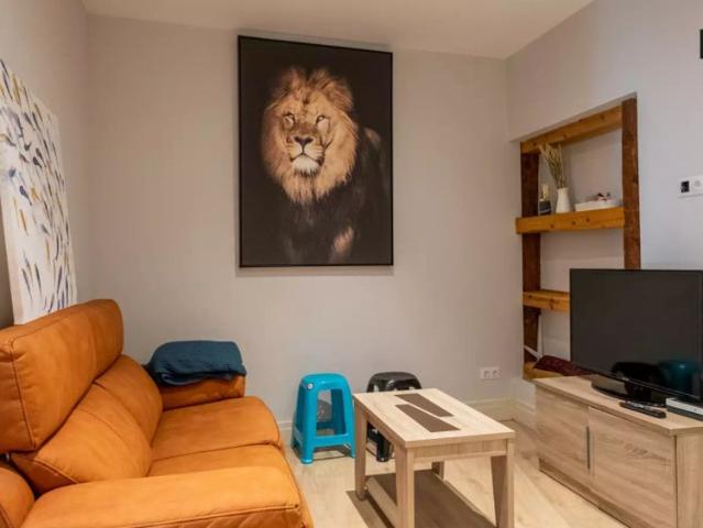 2 bedroom apartment for rent in Embajadores, Madrid